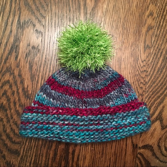 Hand Knitted Baby / Toddler Hat - Picture 3 of 6